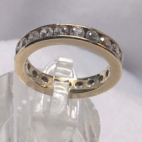 10K Solid Gold CZ Ring - Picture 2 of 11